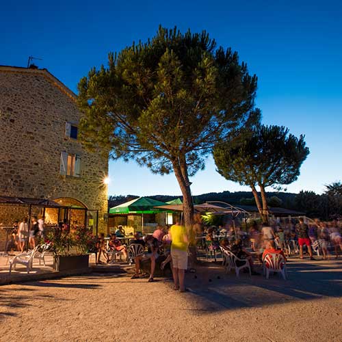 terrasse restaurant camping Joyeuse